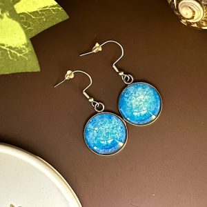 Ciel étoilé avec nébuleuse bleue