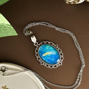 Comète sur ciel étoilé